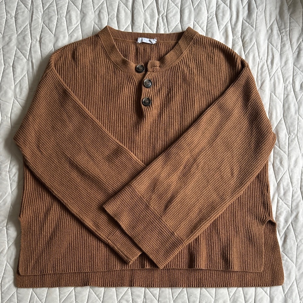 LACAUSA Women's Tan Ribbed Crewneck Sweater